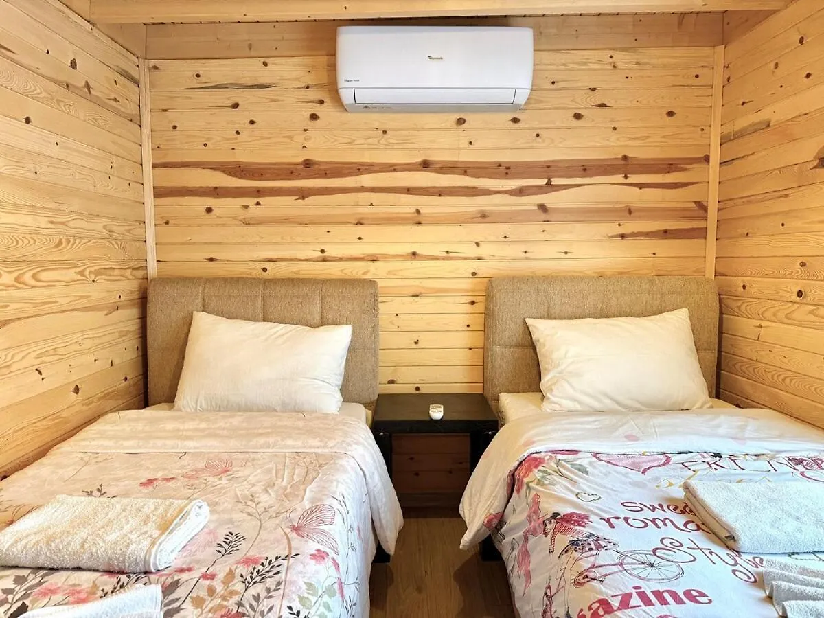 Villa With Hot Pool In 马尔马里斯